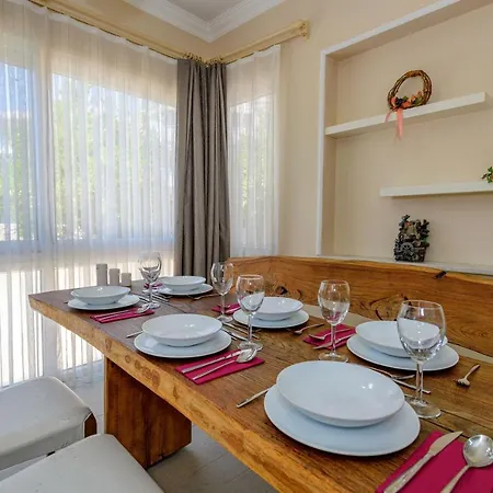 Nergis Tatil Evi بيت للعطل